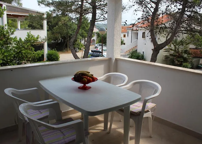 Apartment With A Parking Space Nerezine, Losinj - 15768 *